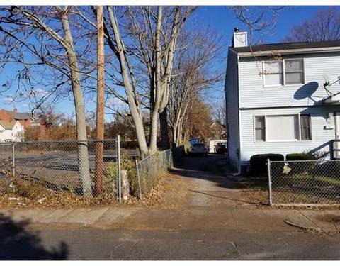 39 Orleans St, Springfield, MA 01109 photo 2