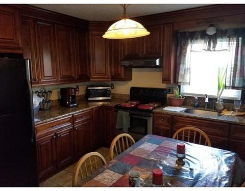 39 Orleans St, Springfield, MA 01109 photo 4