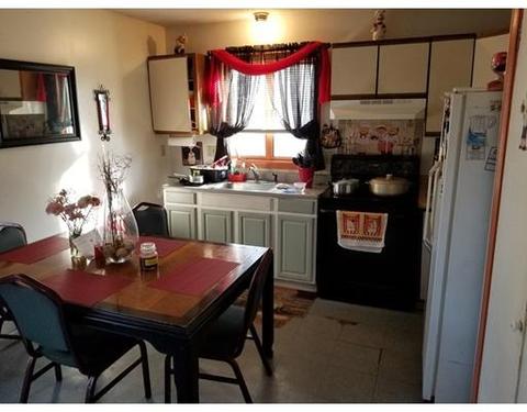 39 Orleans St, Springfield, MA 01109 photo 10