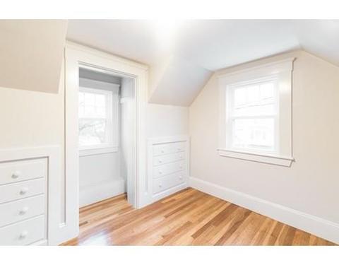 1 Pilgrim Rd, Marblehead, MA 01945 photo 9
