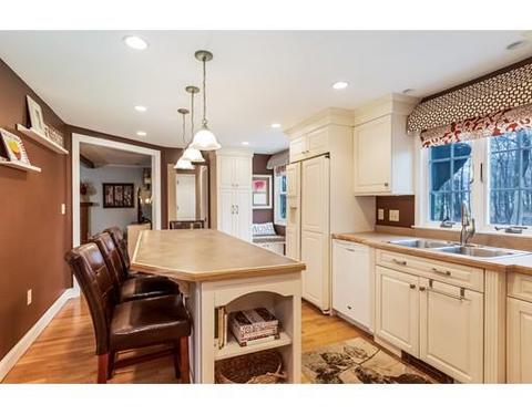 18 Travis Dr, Framingham, MA 01702 photo 10