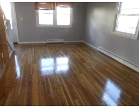64 Humbert St, Springfield, MA 01109 photo 2