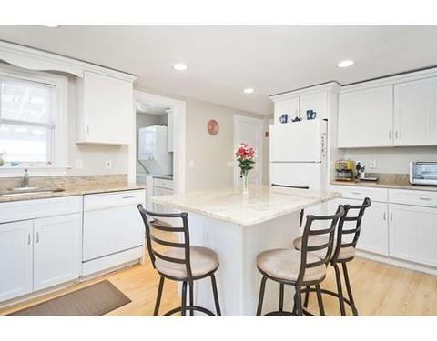 7 Marion St, Dedham, MA 02026 photo 9