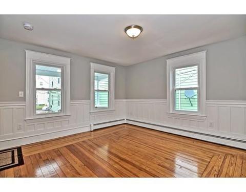 29 Hamlet St, Fall River, MA 02724 photo 4