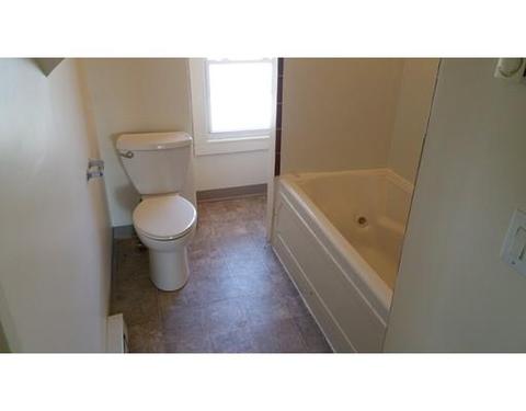 403 Maple St, Springfield, MA 01105 photo 9