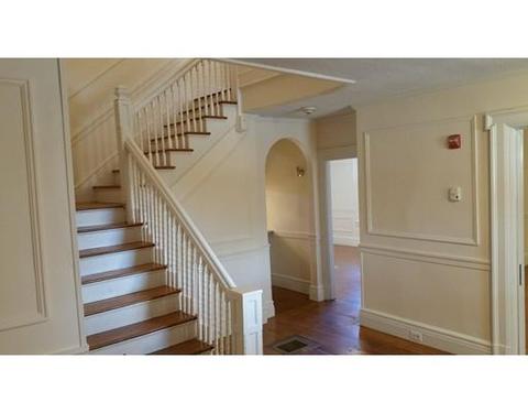 403 Maple St, Springfield, MA 01105 photo 3