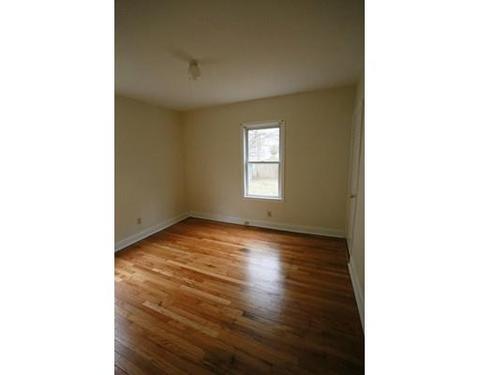 89 Mooreland St, Springfield, MA 01104 photo 7