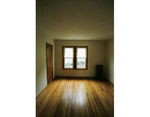 89 Mooreland St, Springfield, MA 01104 photo 3