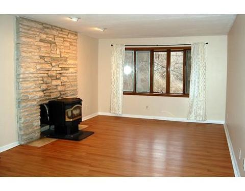 58 Derby Dingle St, Springfield, MA 01107 photo 10