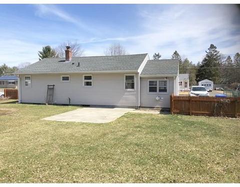 22 Jerilis Dr, Springfield, MA 01119 photo 2