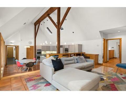 184 Centre St, Dover, MA 02030 photo 6