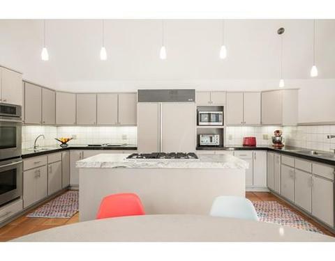 184 Centre St, Dover, MA 02030 photo 4