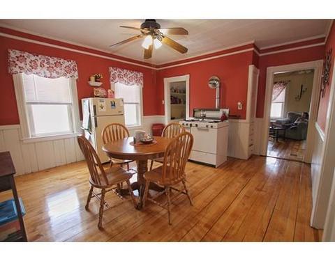 21 Tatman St, Worcester, MA 01607 photo 2