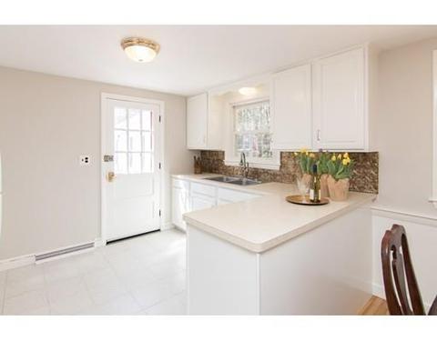 7 Chandler Ave, Walpole, MA 02081 photo 9