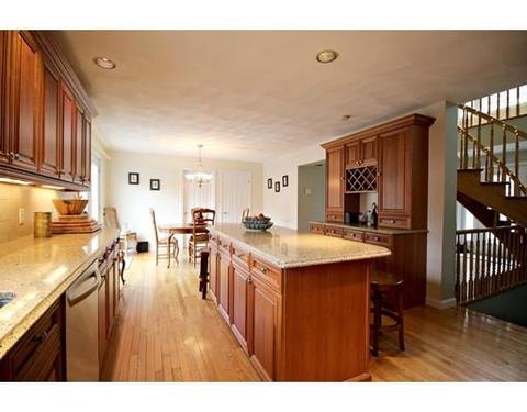 88 Forest St, Saugus, MA 01906 photo 8