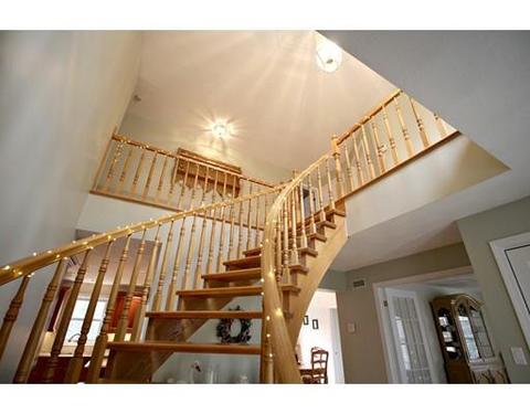 88 Forest St, Saugus, MA 01906 photo 3