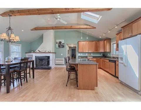 2 Springview Ter, Plaistow, NH 03865 photo 7