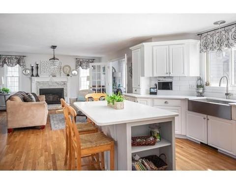 15 King Philip Path, Mendon, MA 01756 photo 11
