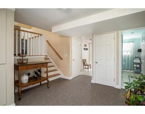 10 Champlain Dr, Hudson, MA 01749 photo 3