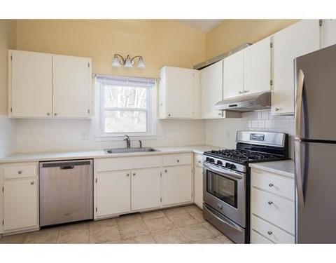 10 Champlain Dr, Hudson, MA 01749 photo 7