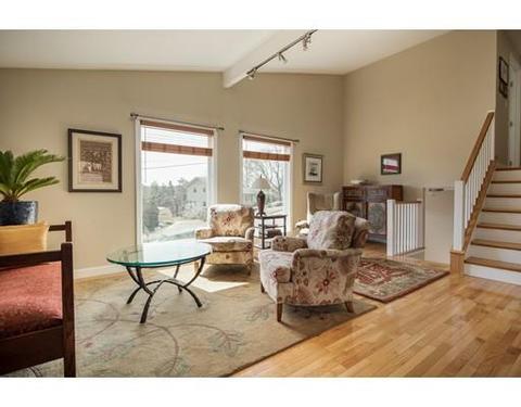 10 Champlain Dr, Hudson, MA 01749 photo 8