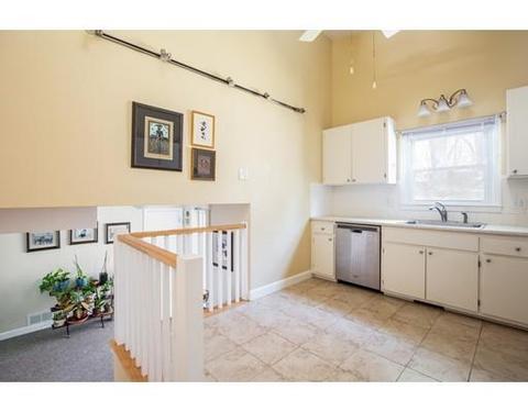 10 Champlain Dr, Hudson, MA 01749 photo 6