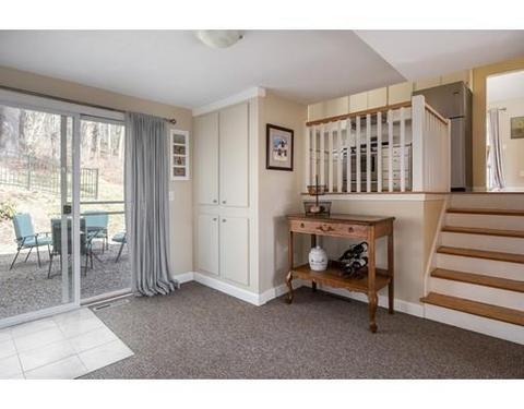 10 Champlain Dr, Hudson, MA 01749 photo 5