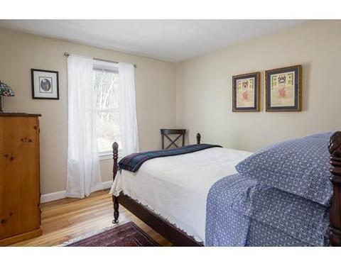 10 Champlain Dr, Hudson, MA 01749 photo 16