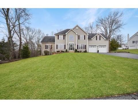 16 Brookside Dr, Sutton, MA 01590 photo 1