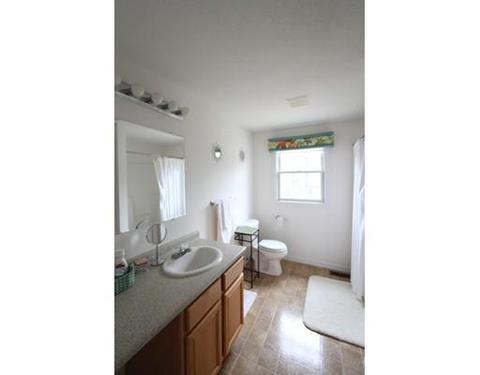 19 Eileen Ave, Clinton, MA 01510 photo 21