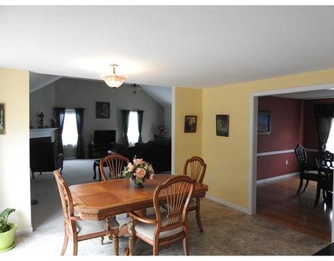 19 Eileen Ave, Clinton, MA 01510 photo 9