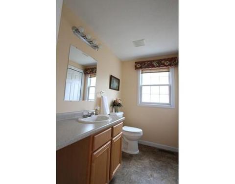 19 Eileen Ave, Clinton, MA 01510 photo 23