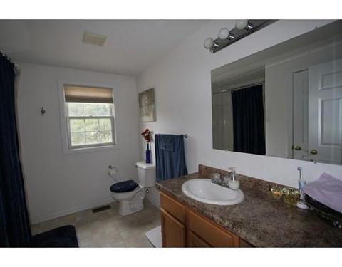 19 Eileen Ave, Clinton, MA 01510 photo 19