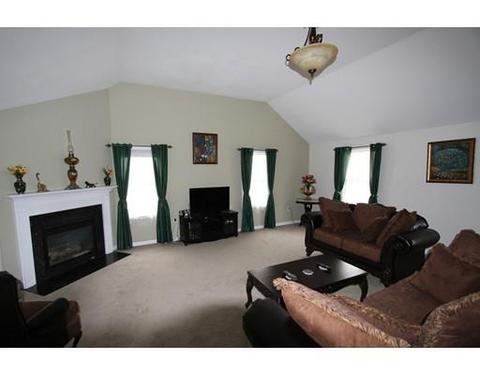 19 Eileen Ave, Clinton, MA 01510 photo 13
