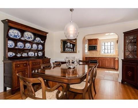 32 Sunset Rd, Wellesley, MA 02482 photo 4