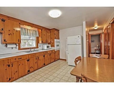 128 Oak St, Walpole, MA 02081 photo 6