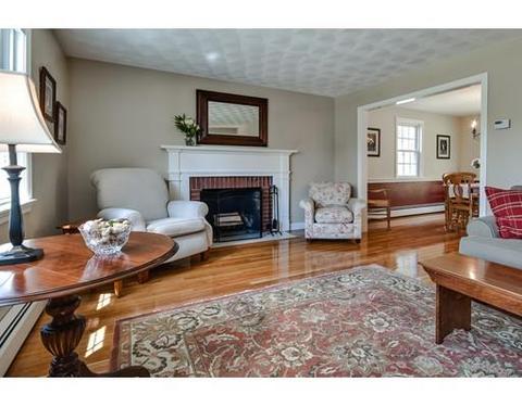 49 N Hill Ave, Needham, MA 02492 photo 7