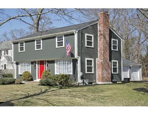 134 Central St, Hingham, MA 02043 photo 1