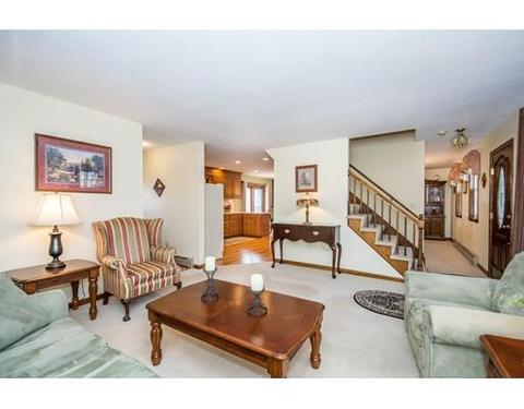 10 Dancause Rd, Lowell, MA 01852 photo 3
