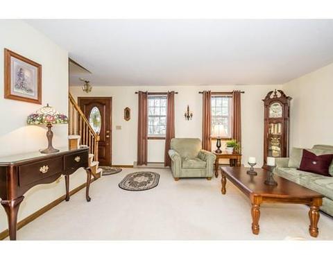 10 Dancause Rd, Lowell, MA 01852 photo 4