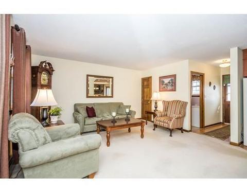 10 Dancause Rd, Lowell, MA 01852 photo 2