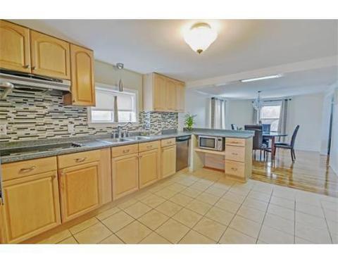 7 Danforth St, Lawrence, MA 01843 photo 4