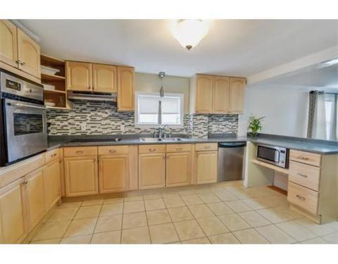 7 Danforth St, Lawrence, MA 01843 photo 2