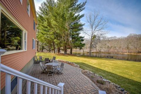 39 Yorkshire Rd, Dover, MA 02030 photo 5