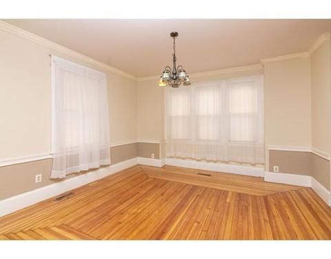 464 Grattan St, Chicopee, MA 01020 photo 3