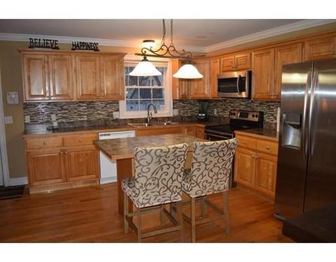 36 Arthur St, Springfield, MA 01104 photo 3