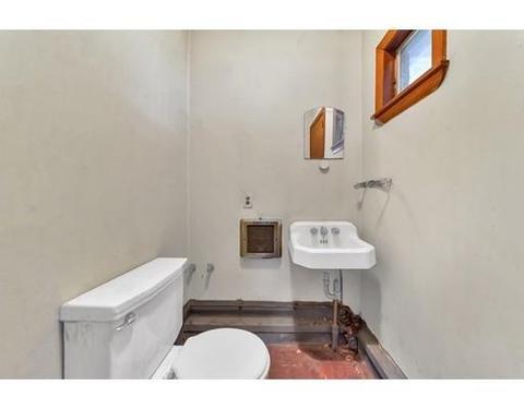 109 Plain St, Easthampton, MA 01027 photo 20