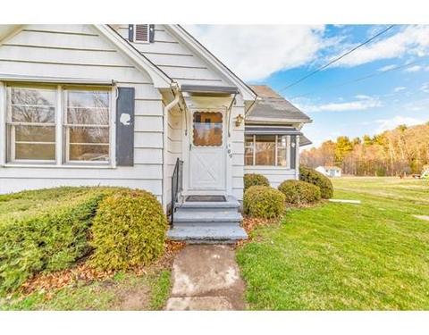 109 Plain St, Easthampton, MA 01027 photo 2