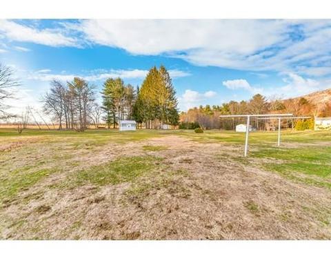 109 Plain St, Easthampton, MA 01027 photo 5