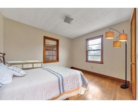 109 Plain St, Easthampton, MA 01027 photo 14